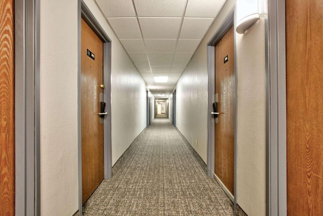 Super 8 By Wyndham Amarillo Ξενοδοχείο Εξωτερικό φωτογραφία